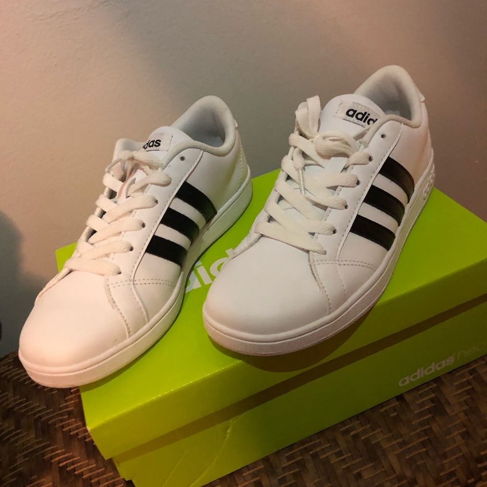 Adidas Neo